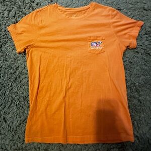 Vineyard Vines women’s t shirt